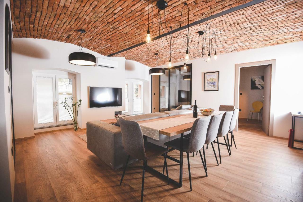 Apartman M&M Rijeka Exteriör bild