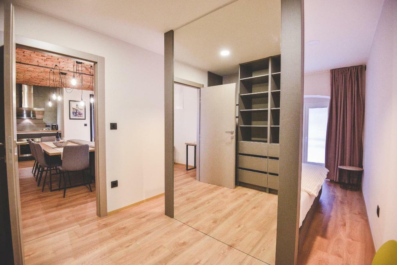 Apartman M&M Rijeka Exteriör bild