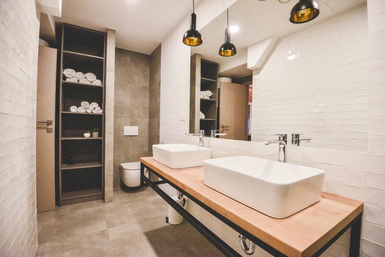 Apartman M&M Rijeka Exteriör bild