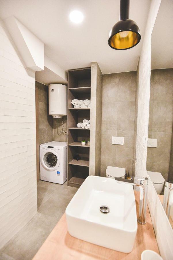 Apartman M&M Rijeka Exteriör bild
