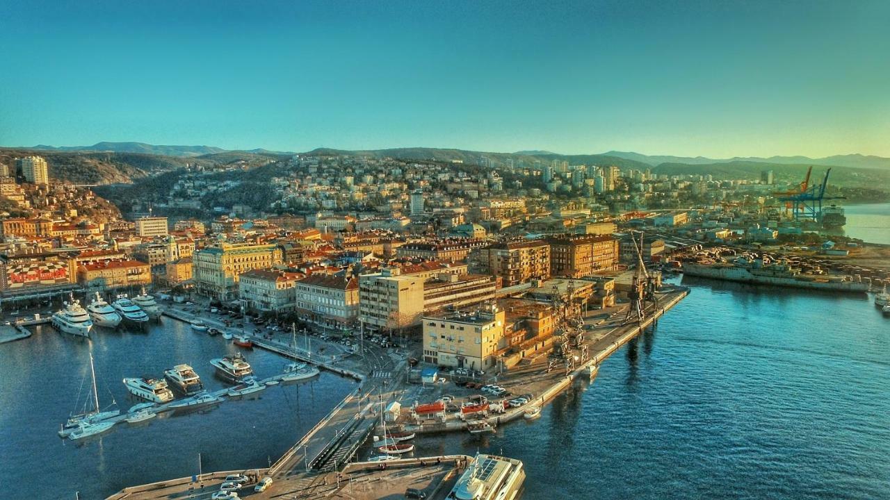 Apartman M&M Rijeka Exteriör bild